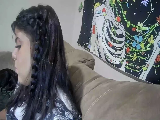 Live sex webcam photo for Lilmisspurp #256683434