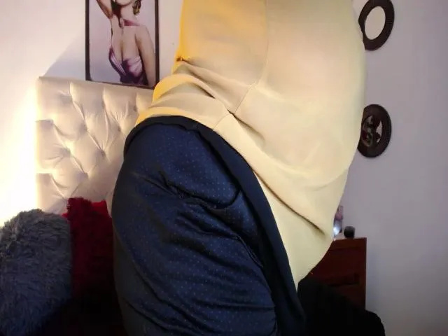 Live sex webcam photo for Summynov #256260549