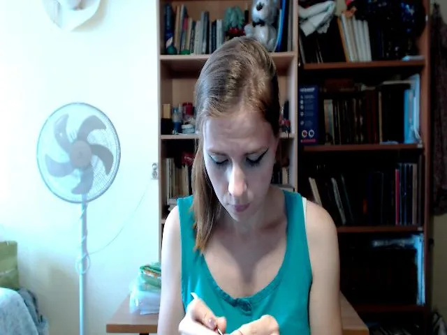 Live sex webcam photo for WinterGoddess #255627056
