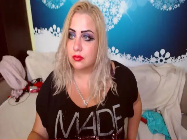 Live sex webcam photo for LustyMoniBBW #252817847