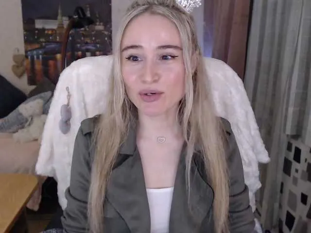 Live sex webcam photo for xyliganka777 #241155765