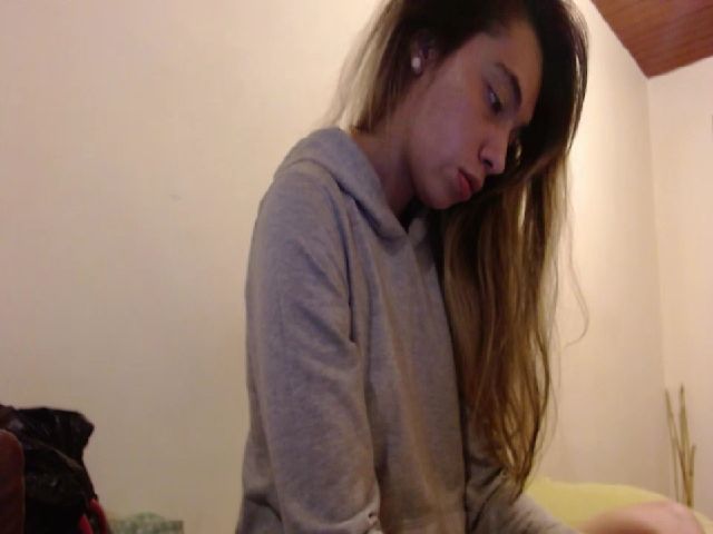 Live sex webcam photo for LaraSmiith_ #258352579