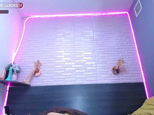 Live sex webcam photo for RachellKors #287971420