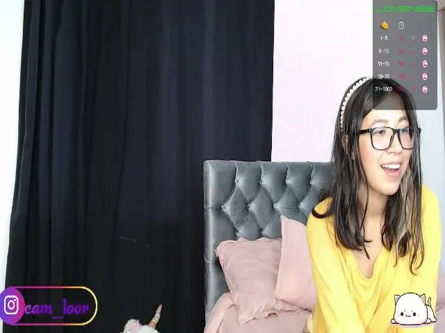 Live sex webcam photo for Loren_w #264107568