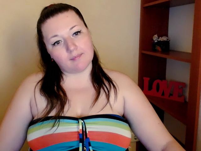 Live sex webcam photo for LeaLexis_ #260788378