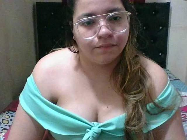Live sex webcam photo for Victoriamor #250901042