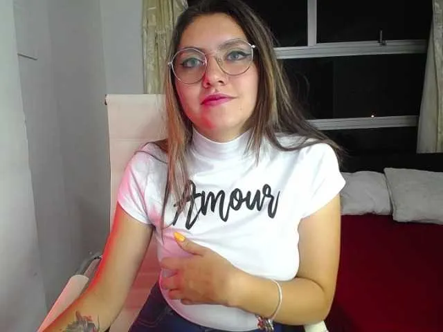 Live sex webcam photo for Diamond-Valer #241012144