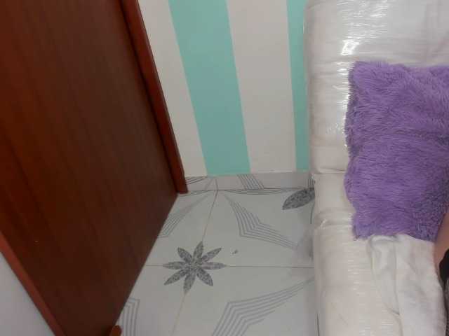 Live sex webcam photo for shantaal-hot #241257094