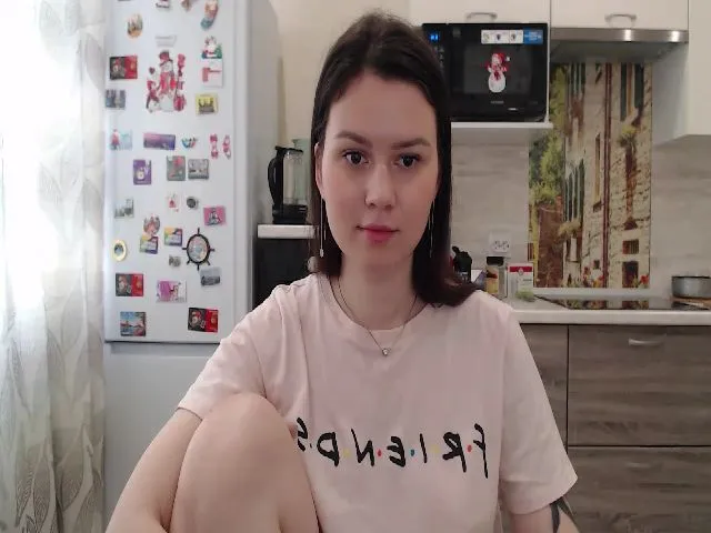 Live sex webcam photo for WonderXGirlXX #258133598