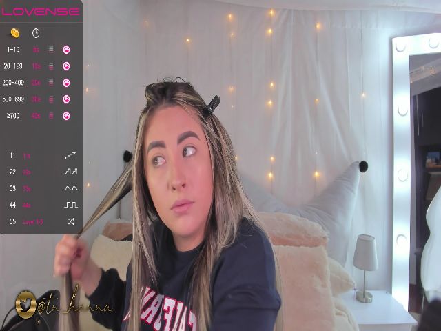 Live sex webcam photo for Hanna_tn #263639852