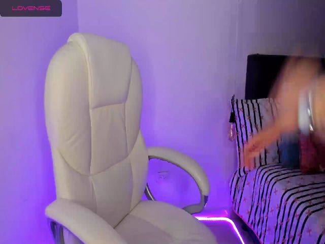 Live sex webcam photo for SalemJimenez #254001380