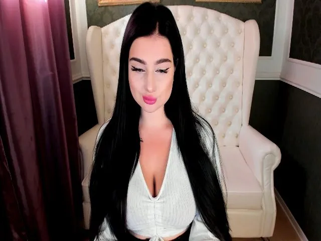 Live sex webcam photo for QudyMerry #255832878