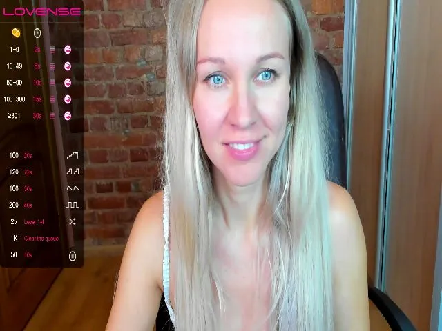 Live sex webcam photo for Amy__Holt #262738371