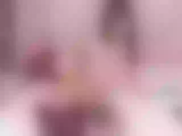 Live sex webcam photo for LolaCandy #242057821