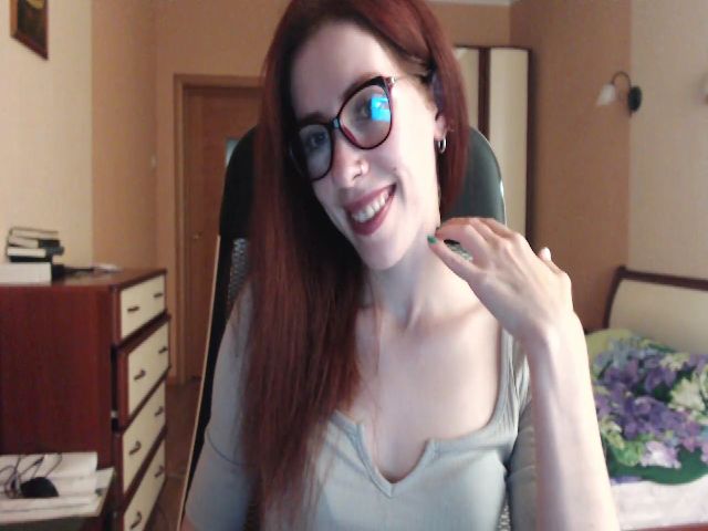 Live sex webcam photo for HollyIvory #264420096