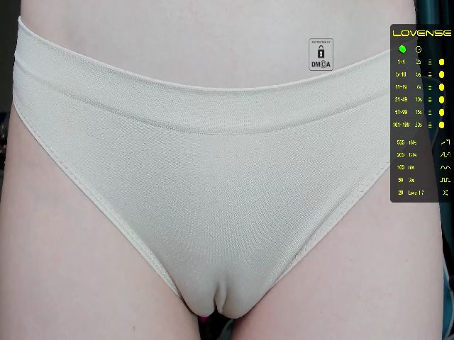 Live sex webcam photo for Elysi_ #256970294