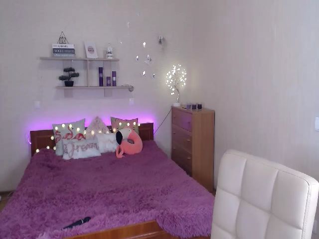 Live sex webcam photo for JessieBree #264760628