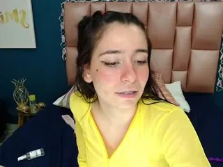 Live sex webcam photo for AlieJones #240810910