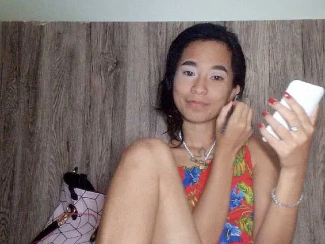 Live sex webcam photo for laravictoria #240988225