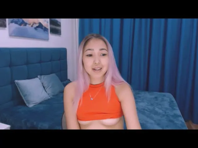 Live sex webcam photo for ArinaTigress #259085508