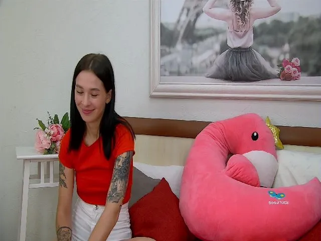 Live sex webcam photo for JessieSwan #260735345