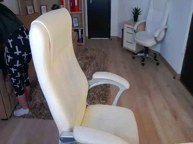 Live sex webcam photo for BalleyBabe #253919658