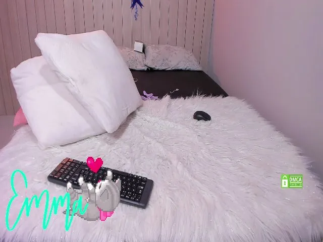 Live sex webcam photo for EmmaSiff #257653532