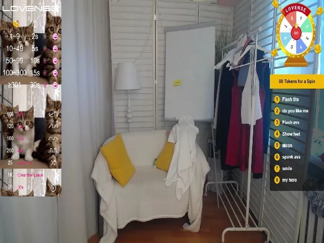 Live sex webcam photo for StayWild21 #255019018