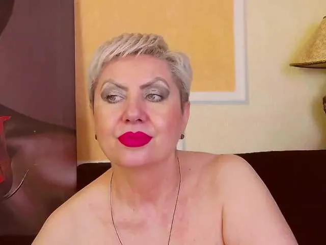 Live sex webcam photo for PoshLadyx #253683126