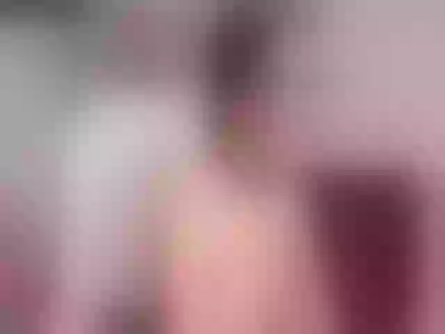 Live sex webcam photo for Sun_kissed1 #261321358
