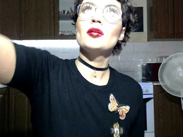 Live sex webcam photo for BeccaPassion #252184534