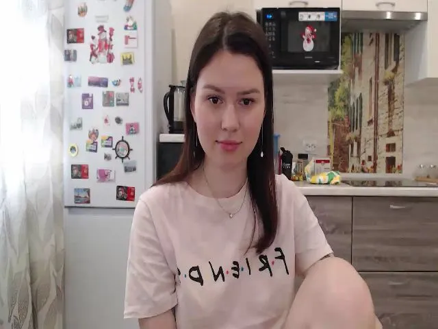 Live sex webcam photo for WonderXGirlXX #256834816