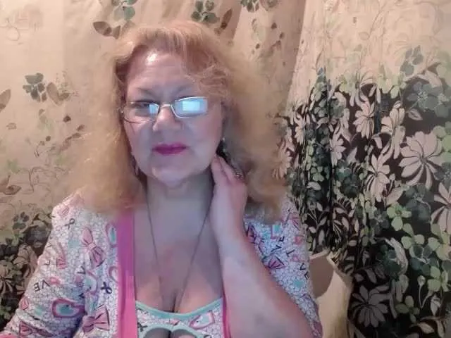 Live sex webcam photo for EmpressLady #240953626