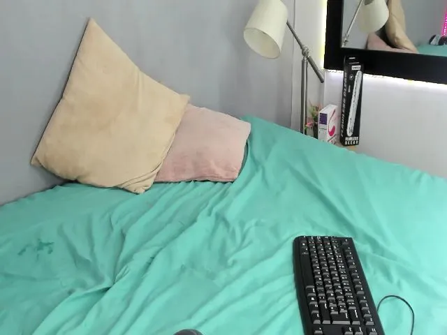 Live sex webcam photo for spicygirls_ #263405969