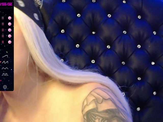 Live sex webcam photo for FaryhRamirez #246154138