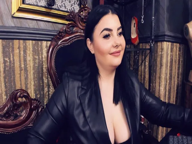 Live sex webcam photo for MelissaGlow #256262070