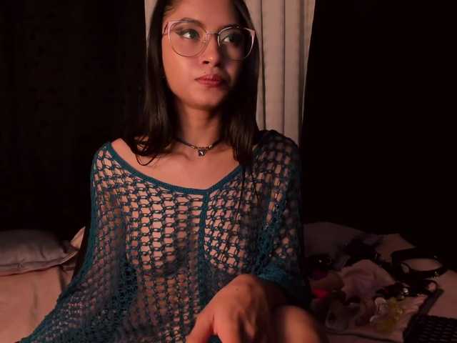 Live sex webcam photo for PaulinaBelush #245604606