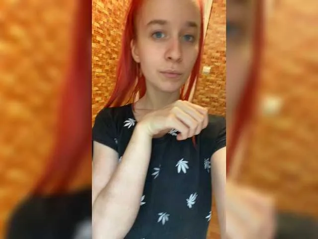 Live sex webcam photo for KiraLiLime #287989909