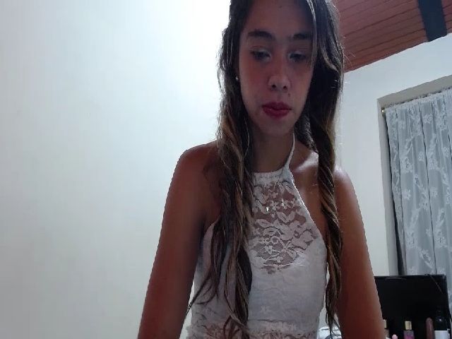 Live sex webcam photo for LaraSmiith_ #263008542