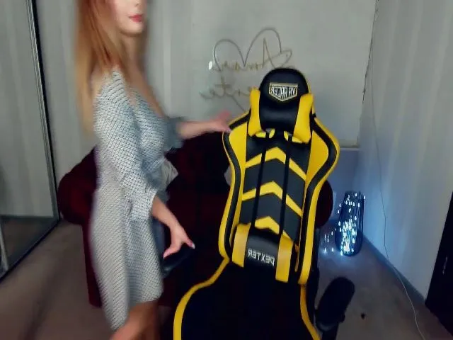 Live sex webcam photo for MiraBellla #262849687