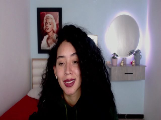 Live sex webcam photo for Jade_lee88 #254704545