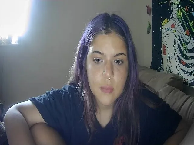 Live sex webcam photo for Lilmisspurp #254312555