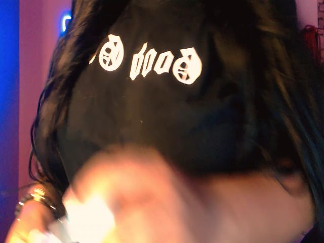 Live sex webcam photo for ELSIEMORRIS #255430674