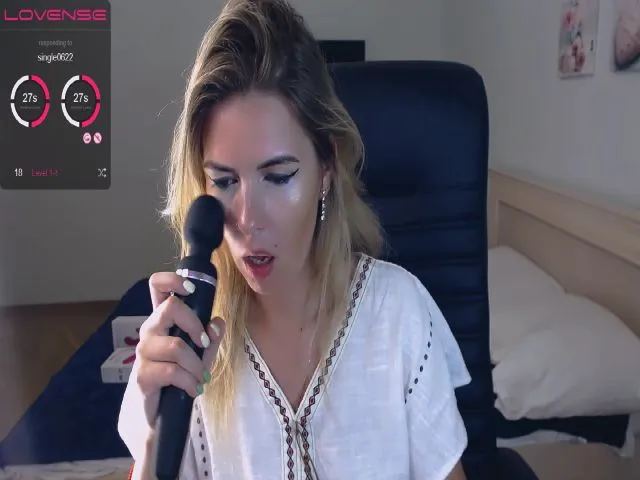 Live sex webcam photo for Alana_Kelly #253887847