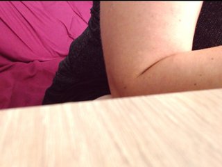 Live sex webcam photo for Krystalmilf #240498236