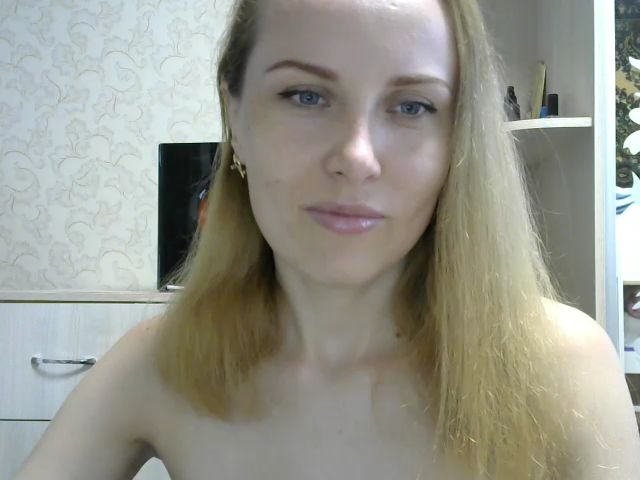 Live sex webcam photo for TrisMery #264155466