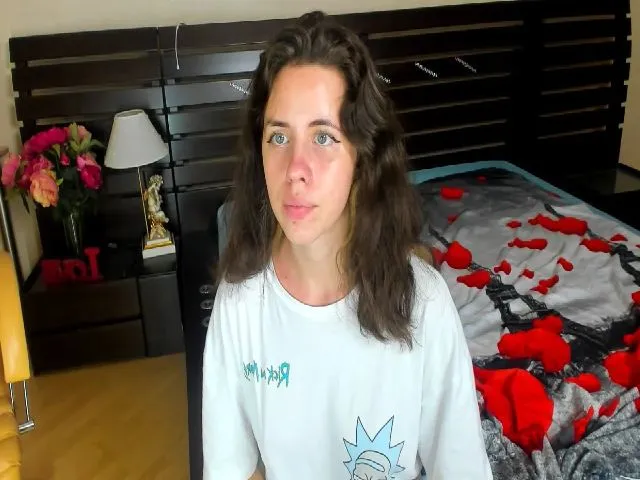 Live sex webcam photo for HildaBoom_77 #254578174