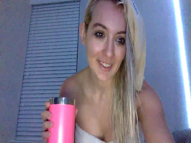 Live sex webcam photo for Sammy_gray #256233493