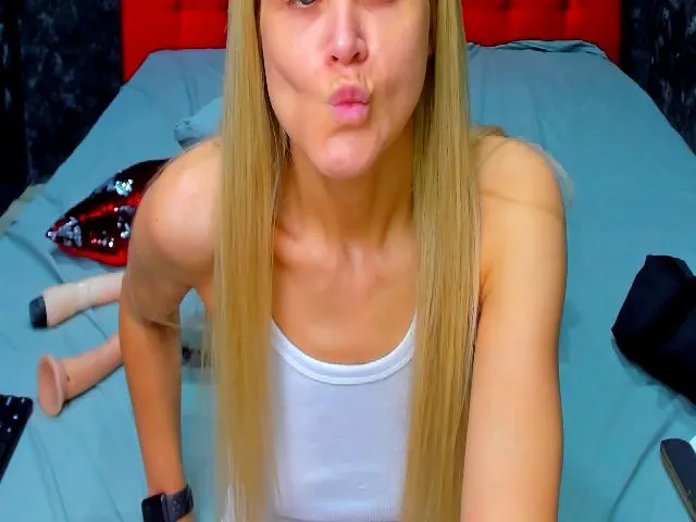 Live sex webcam photo for ProdigyGirl #252897482