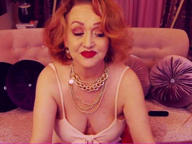 Live sex webcam photo for LadyJosette #247634656